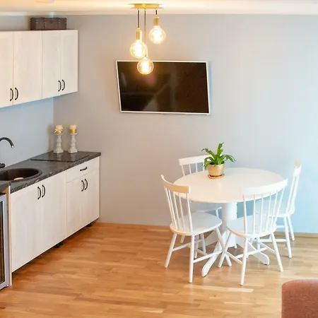 Apartment Not Bookabl *